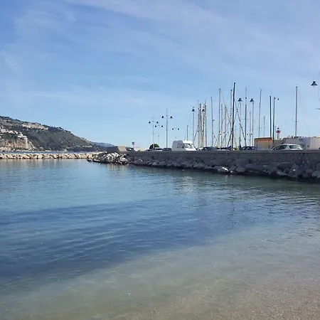 Le Cernuschi 2c * Mentone
