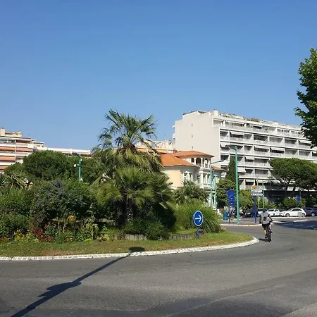 Le Cernuschi 2c Apartamento *