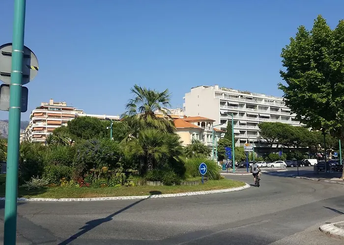 Le Cernuschi 2c Apartamento *