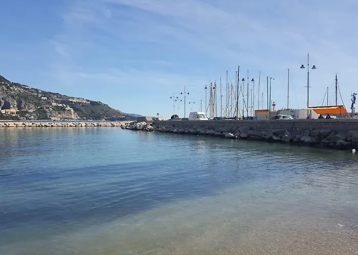 Le Cernuschi 2c * Menton